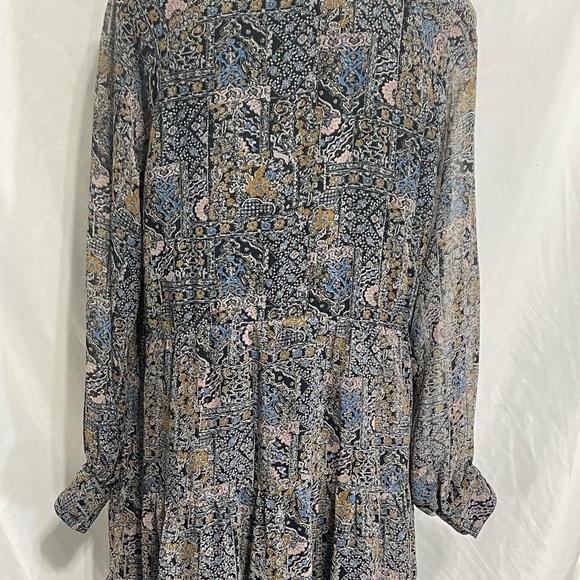 Paisley Chiffon Karlie tier dress. NEW. Size M.Long sleeve midi. Black blue gray - Picture 4 of 15
